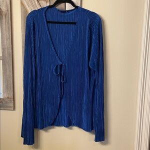 PrettyLittleThing Vibrant Blue Pleated Top